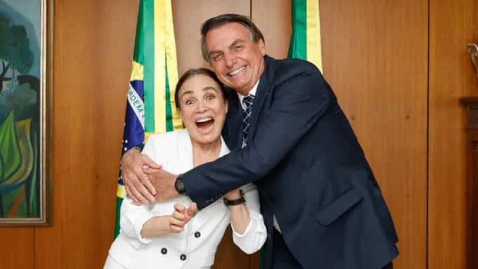 Regina Duarte se reúne com Bolsonaro no Palácio do Planalto
