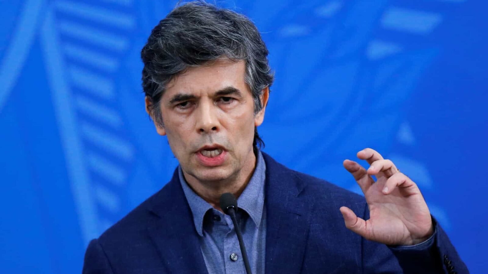 Novo ministro da Saúde, Nelson Teich defende isolamento social