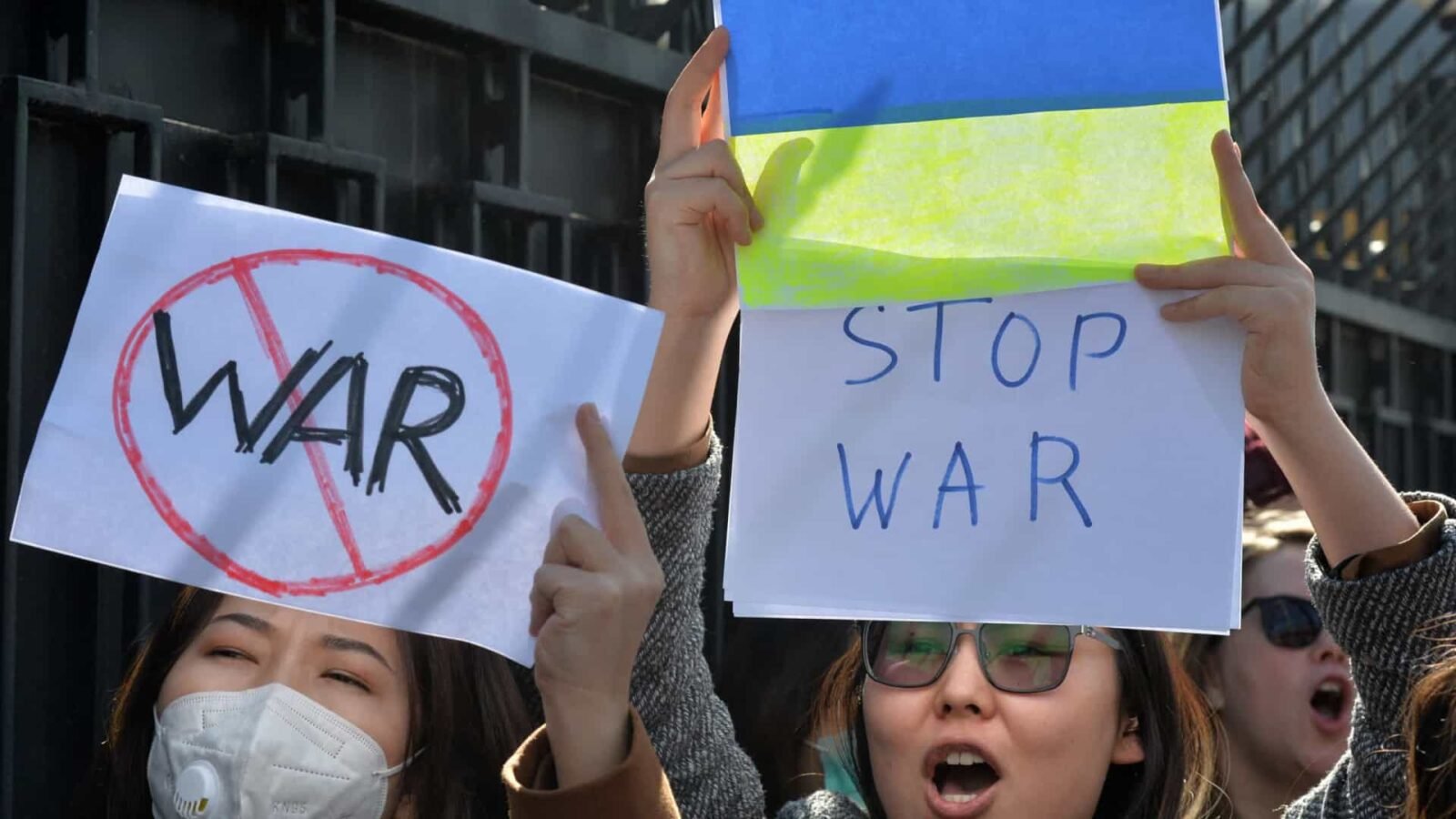 Mais de 5 mil manifestantes antiguerra já foram detidos na Rússia