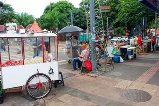 Comerciantes aproveitam movimento da virada para aumentar renda