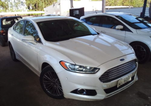 Ford Fusion tem lance inicial de R$ 17 mil em novo leilão do Detran