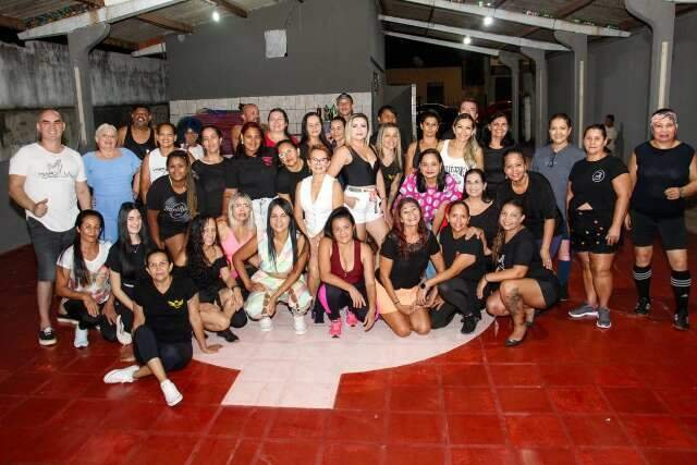 Após 3 anos, aulas de passinho de flashback voltam ao Guanandi