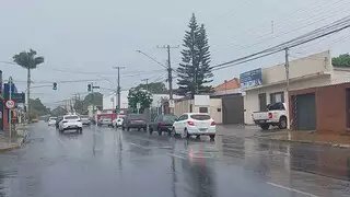 1ibuhqjrsotq5 Chuva Fraca Marca o Primeiro Dia do Ano em Campo Grande