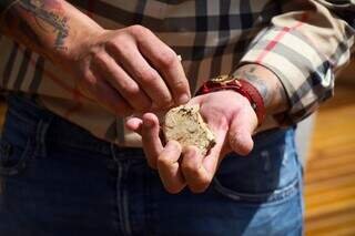 Vasos egípcios com chafariz e fogo são novos jeitos de relaxar em casa Vasos egípcios com chafariz e fogo são novos jeitos de relaxar em casa