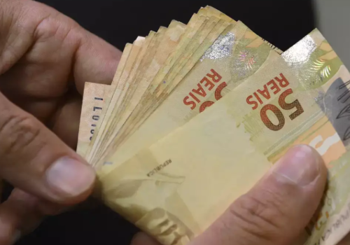 Banco Central mantém taxa básica de juros em 15% pela quinta vez