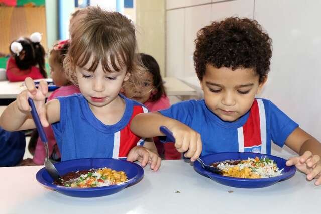 Sindicato contesta terceirização da merenda escolar em Três Lagoas
