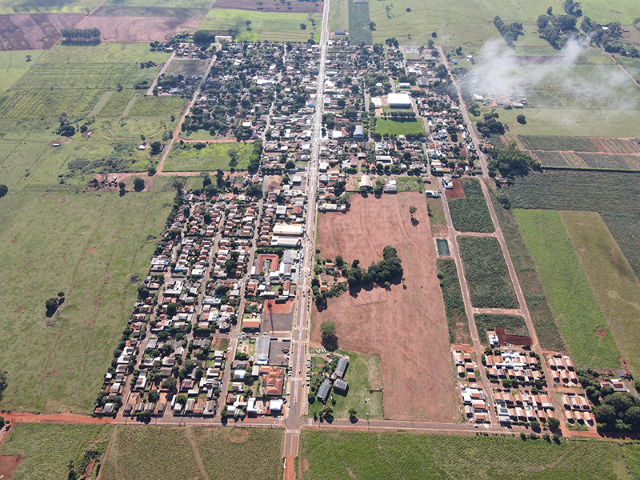 Criança de 3 anos morre afogada em açude de sítio