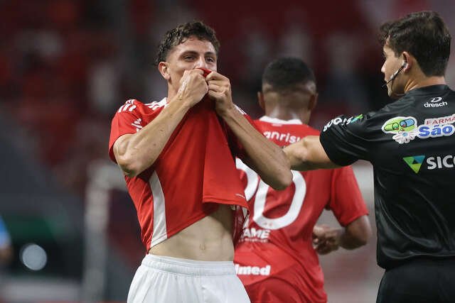 Inter vira sobre o Novo Hamburgo e estreia com vitória no Gauchão