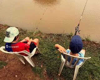 Alexandre Nero visita o Pantanal e faz cosplay de 'Velho do Rio' 