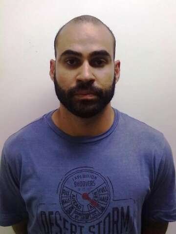 Homem é preso após golpes de R$ 100 mil usando nome de morte em comércio