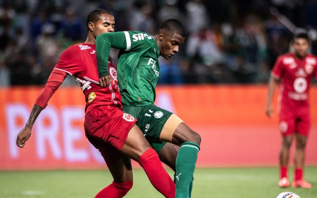 Palmeiras perde nos pênaltis e cai nas quartas da Copinha