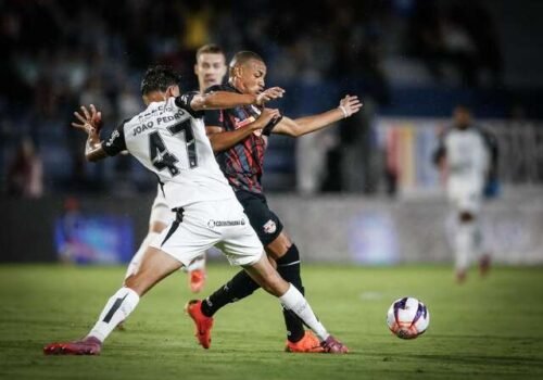 Bragantino lidera em casa, São Paulo vence e Vasco estreia com goleada