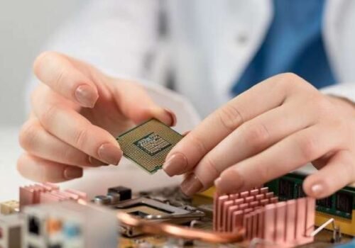 Programa seleciona professores para formação em microeletrônica