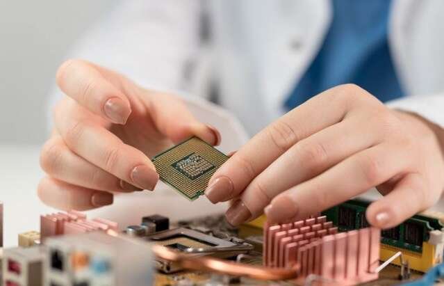 Programa seleciona professores para formação em microeletrônica