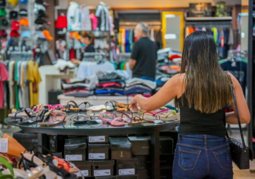 Fim da reeleição, escala 6x1 e voto aberto são pautas do Senado para 2026