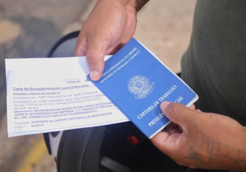 Seguro-desemprego tem novos valores com teto de R$ 2.518,65; veja o cálculo