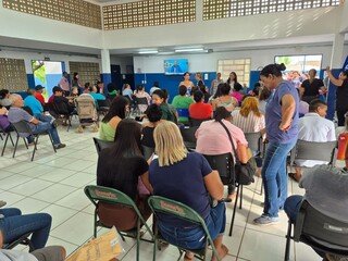 Moradores chegam na noite anterior para garantir senha em seleção do Primt