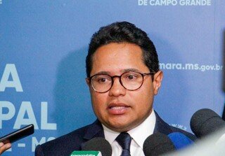 Câmara suspende decreto da taxa do lixo no IPTU