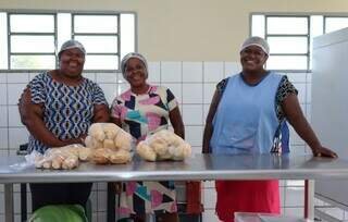 Mulheres quilombolas materializam sonho de padaria comunitária Mulheres quilombolas materializam sonho de padaria comunitária