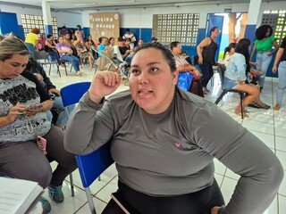 Moradores chegam na noite anterior para garantir senha em seleção do Primt