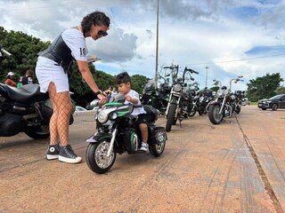 Bonde de motoclube leva debate sobre saúde mental às ruas da Capital