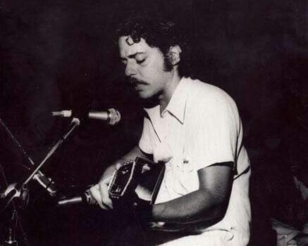 Regime militar espionou Chico Buarque em Campo Grande em 1974