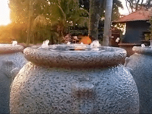 Vasos egípcios com chafariz e fogo são novos jeitos de relaxar em casa