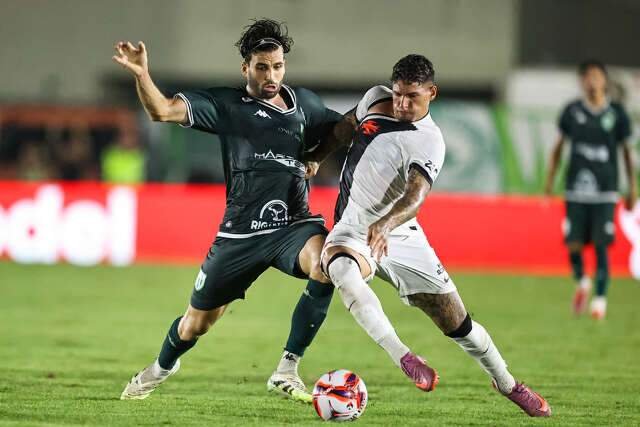 Puma Rodríguez brilha e Vasco vence Boavista por 3 a 0 no Carioca