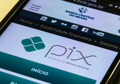 Pix lidera pagamentos e recebimentos entre pequenos negócios