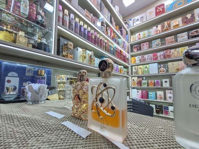 Contrabando perfumado: produtos árabes falsos ameaçam saúde e comércio local
