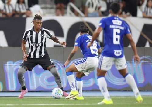 Botafogo goleia Cruzeiro e Mirassol vira sobre Vasco pelo Brasileirão