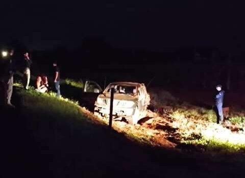 Motorista morre após caminhonete capotar na BR-376