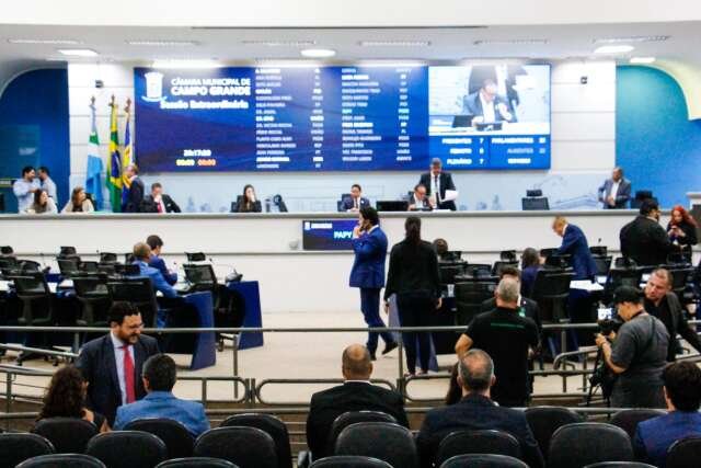 Câmara suspende decreto da taxa do lixo no IPTU