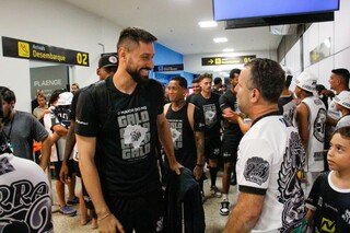 Operário desembarca sob festa após vaga histórica na Copa do Brasil