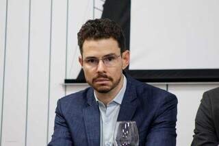 Cirurgias remotas chegam a MS com robô chinês de R$ 10 milhões Cirurgias remotas chegam a MS com robô chinês de R$ 10 milhões