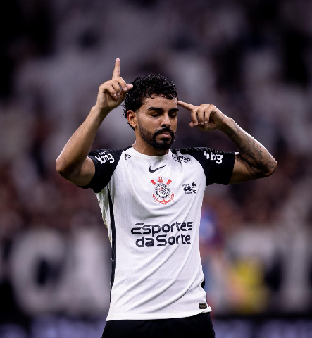 Brasileirão tem vitórias de Corinthians, Fluminense e Athletico-PR