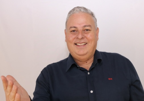 Ex-vereador é condenado a devolver salários recebidos sem trabalhar