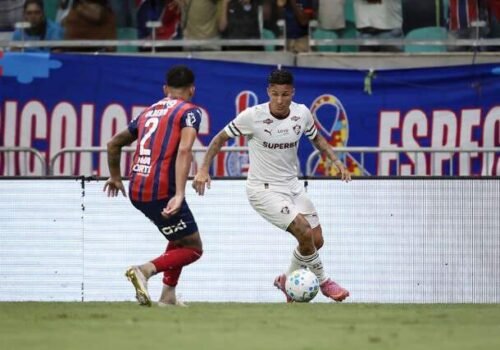 Fluminense cede empate ao Bahia, e Vasco sofre gol nos acréscimos