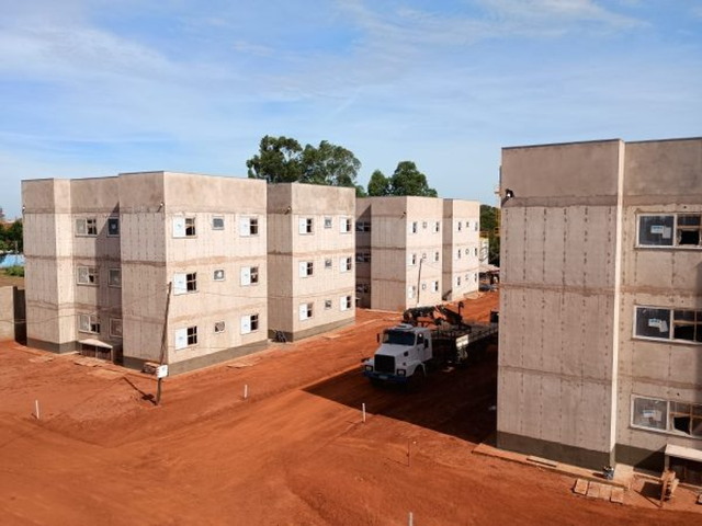 Município convoca suplentes para ocupar 30 apartamentos populares