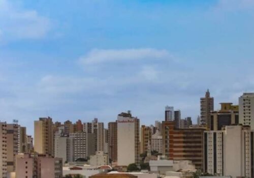 Capital tem melhor qualidade do ar da série histórica após queda nas queimadas