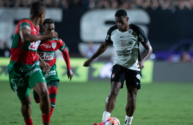 Corinthians bate a Portuguesa e vai à semifinal do Paulistão nos pênaltis