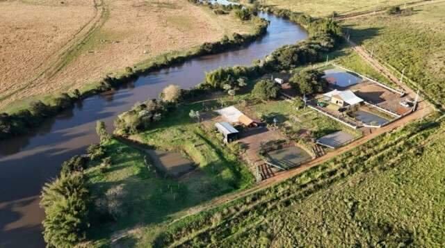 MP investiga ocupação irregular e danos ambientais no Rio Dourados