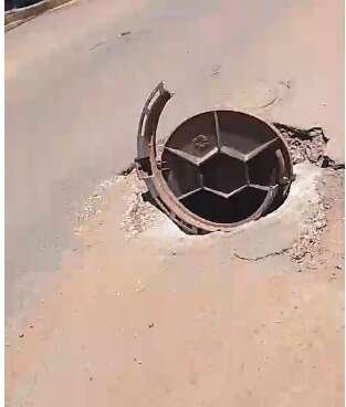 Moradora reclama que convive com buracos no Portal Caiobá há meses