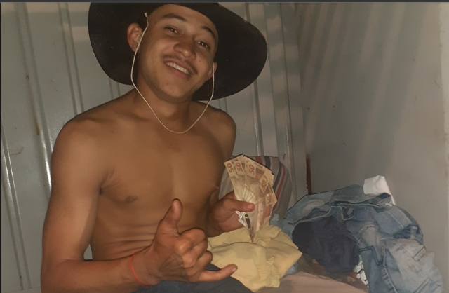 “Ele falou que ia beber nosso sangue”, dizem presos por matar rapaz esfaqueado