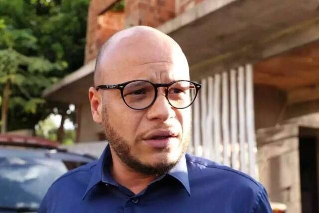 Ex-advogado de serial killer paga fiança de R$ 4,8 mil e deixa a prisão