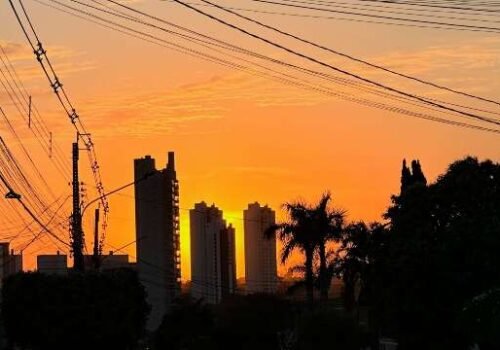 Quarta-feira será de calor e com possibilidade de pancadas de chuva em MS