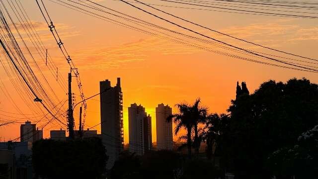Quarta-feira será de calor e com possibilidade de pancadas de chuva em MS