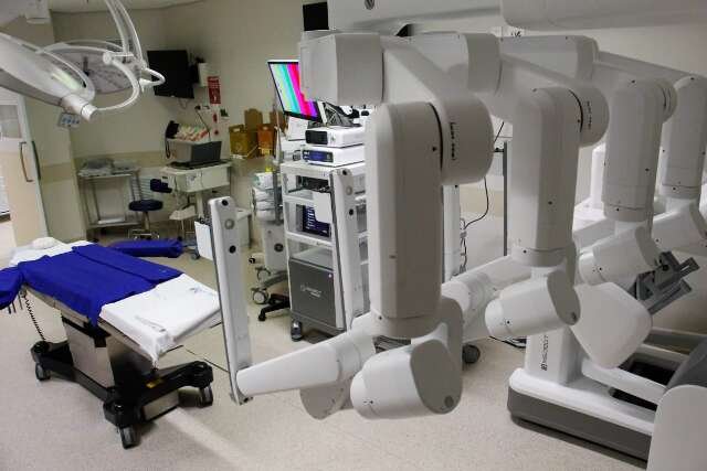 Cirurgias remotas chegam a MS com robô chinês de R$ 10 milhões