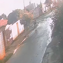 Ciclista é flagrado tentando atacar jovem no Bairro Nova Lima