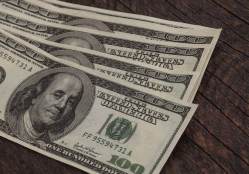 Dólar à vista fecha estável a R$ 5,24 com cautela externa